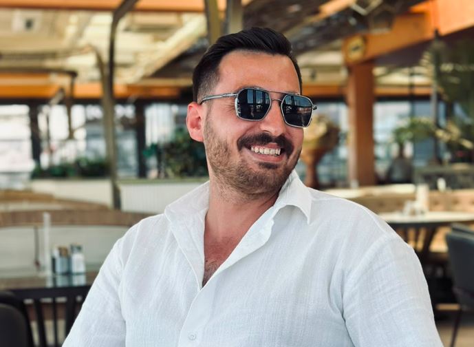 GENÇ YAŞTA MEDYA VE SİNEMADA DİKKAT ÇEKEN BAŞARI: ÖMER FARUK EROĞLU’NDAN İDDİALI PROJELER